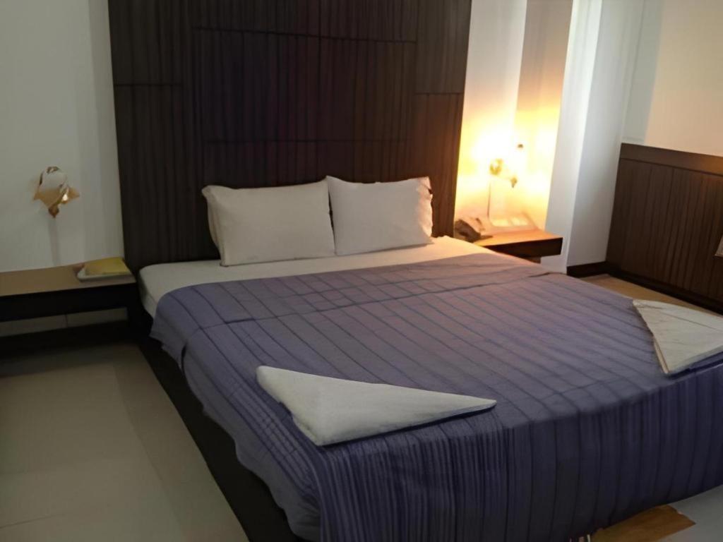 Senesouk Hotel Vientiane Exterior photo